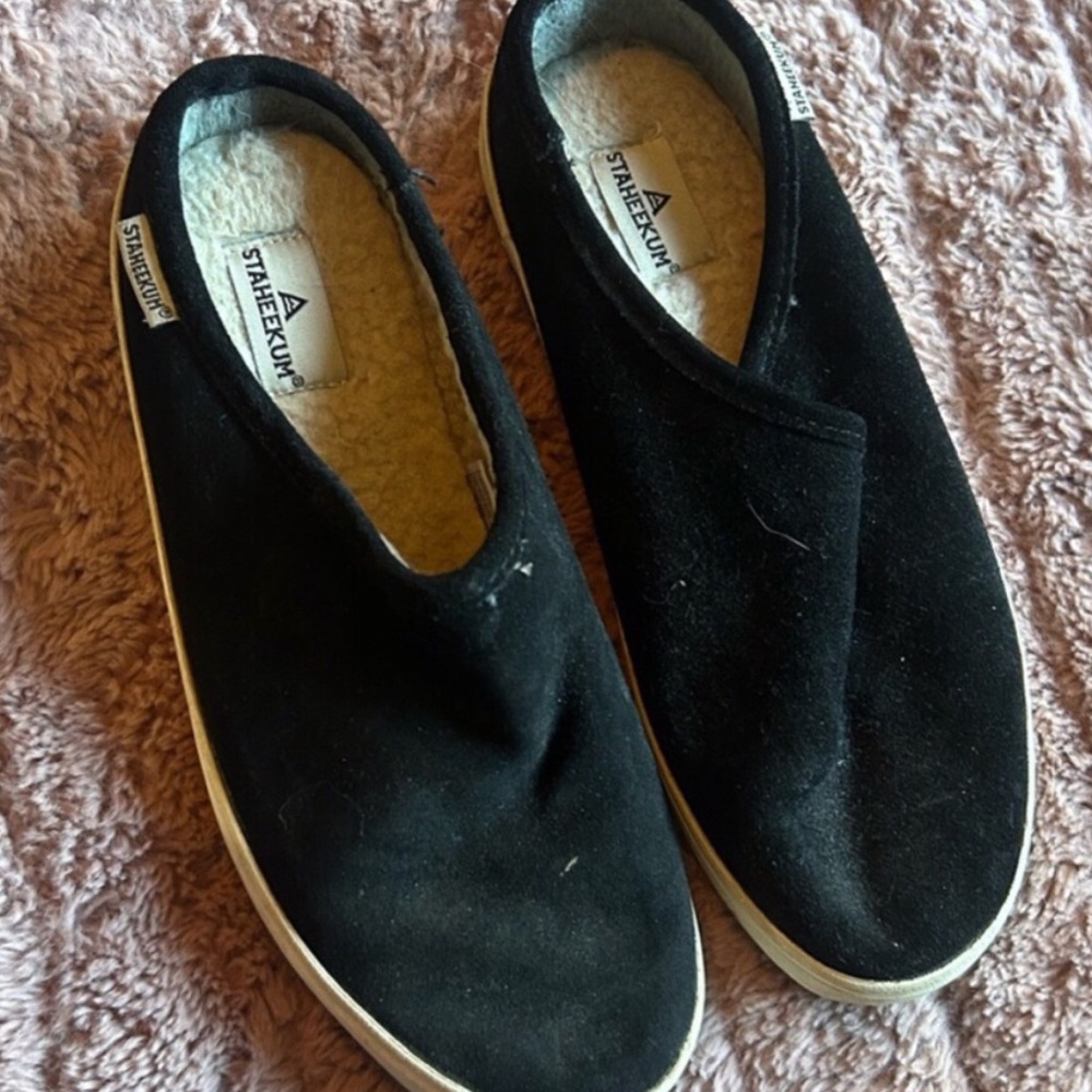 STAHEEKUM Women's Black Slip-On Shoes